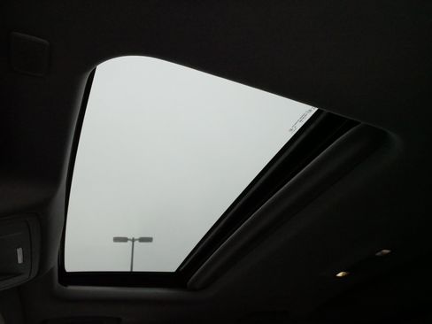 Used 2018 Chevrolet Silverado 1500 LTZ Z71 w/ Centennial Edition image 31