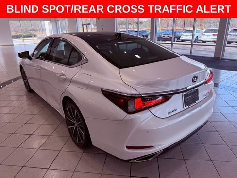 Certified 2024 Lexus ES 350 w/ Premium Package image 6