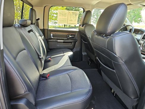 Used 2017 RAM 1500 Laramie w/ Convenience Group AWD/4WD image 16