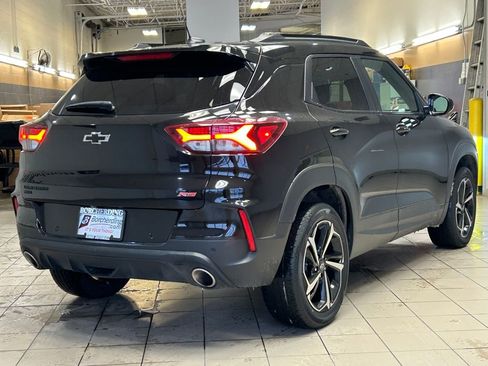 Used 2022 Chevrolet TrailBlazer RS w/ Technology Package image 9