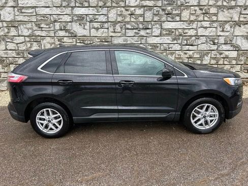 Used 2024 Ford Edge SEL w/ Convenience Package image 6