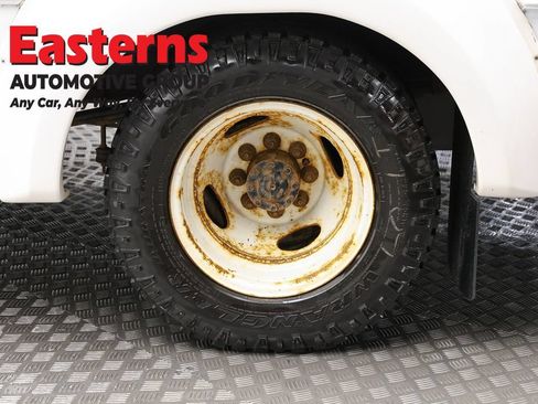 Used 2018 Ford E-350 and Econoline 350 Super Duty w/ Shuttle Bus Prep Package RWD image 8