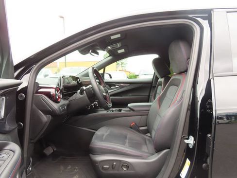 Used 2025 Chevrolet Blazer EV RS AWD/4WD image 14