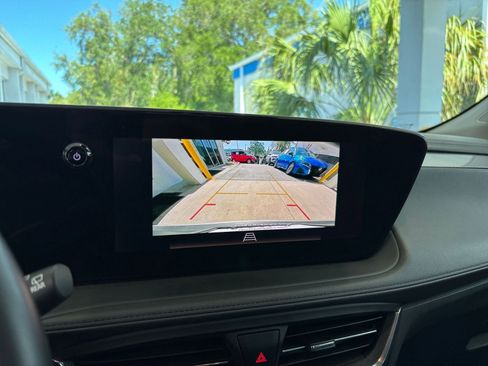 Used 2025 Buick Encore GX Preferred FWD image 24