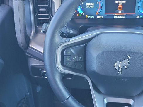 Used 2025 Ford Bronco Outer Banks image 13