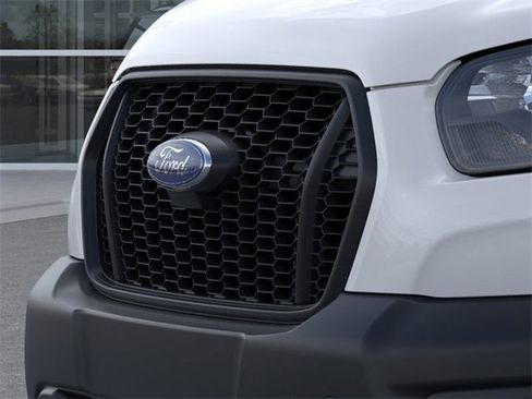 New 2025 Ford Transit 250 Low Roof image 17
