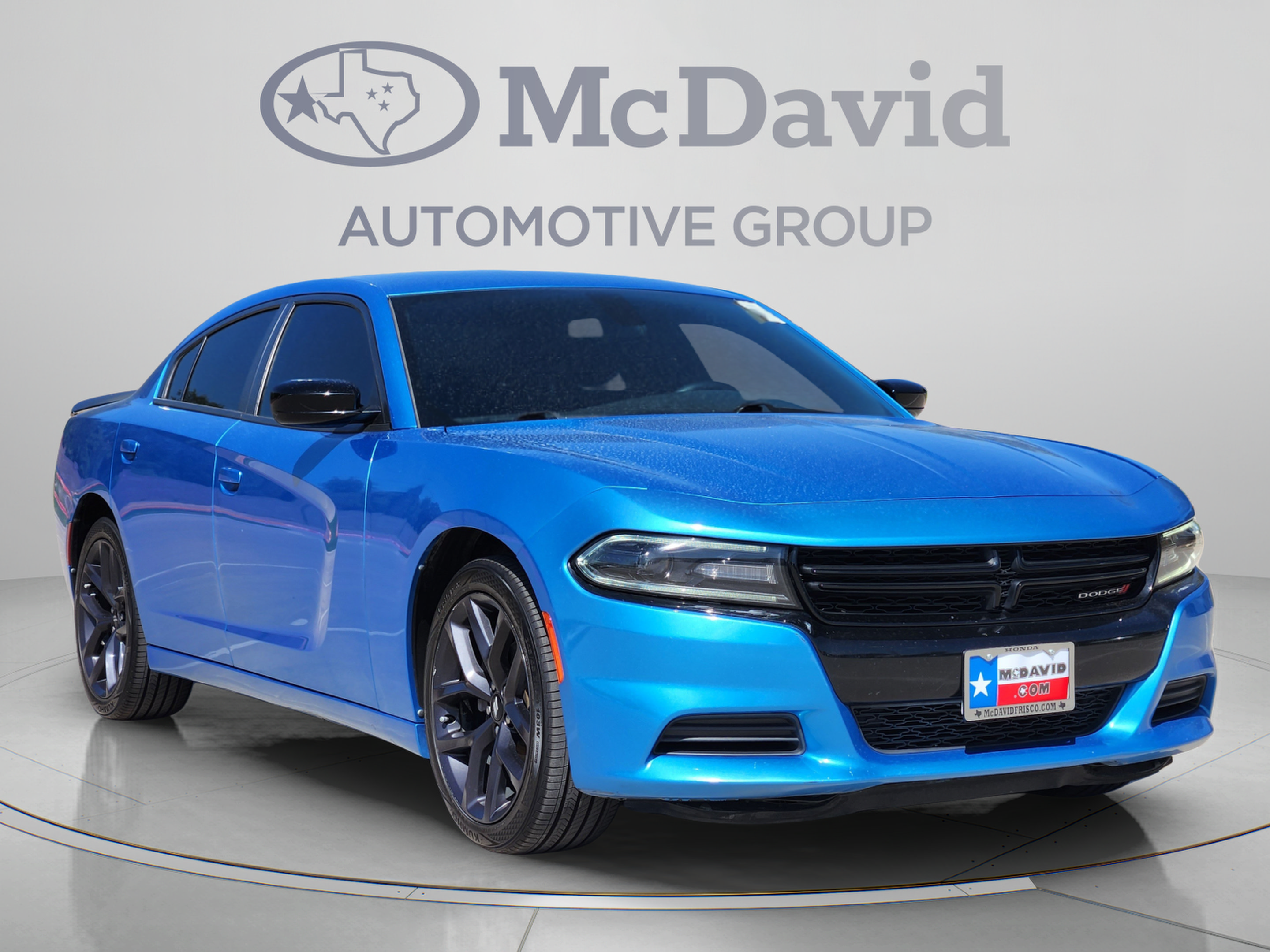 Used 2019 Dodge Charger SXT w/ Plus Group RWD image 7