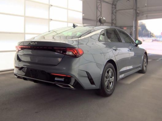 Used 2022 Kia K5 LXS FWD image 3