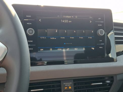 New 2026 Volkswagen Jetta SE FWD image 13