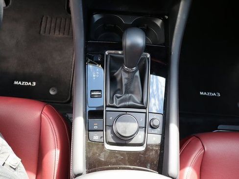 Used 2025 MAZDA MAZDA3 Carbon image 32