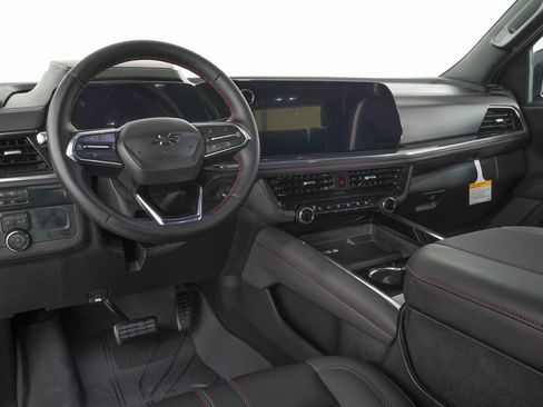 Used 2026 Chevrolet Tahoe RST w/ RST Performance Edition image 19