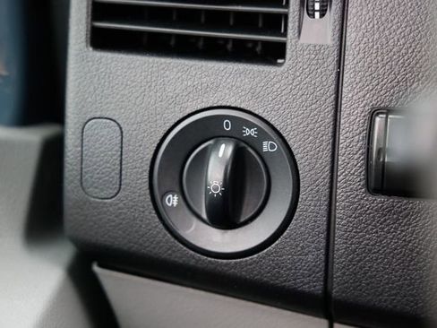 Used 2018 Mercedes-Benz Sprinter 2500 image 40