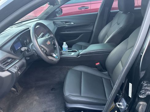 Used 2024 Cadillac CT4 Luxury w/ Cold Weather Package RWD image 9