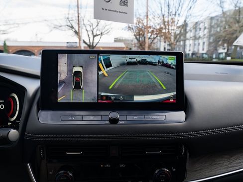 New 2026 Nissan Rogue Platinum image 14