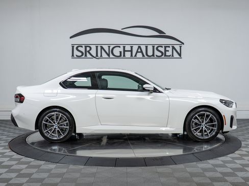 Used 2025 BMW 230i xDrive Coupe w/ Convenience Package image 4