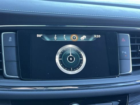 Used 2019 Buick Enclave Essence image 19