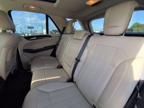 Used 2017 Mercedes-Benz GLE 350 image 17