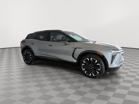 New 2026 Chevrolet Blazer EV RS image 13