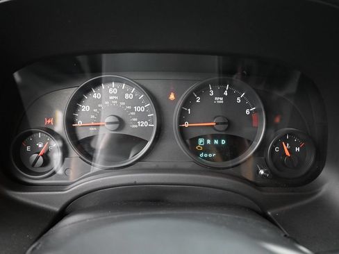 Used 2013 Jeep Compass Sport AWD/4WD image 32