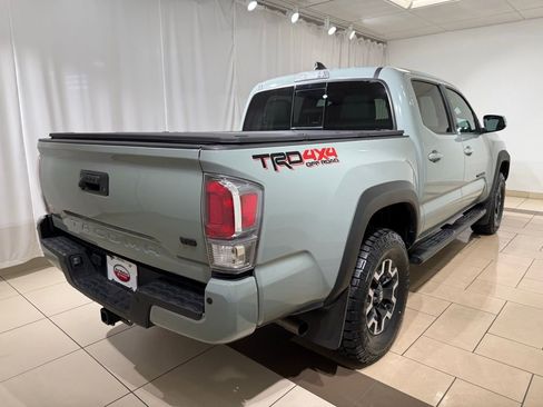 Certified 2023 Toyota Tacoma TRD Off-Road w/ TRD Premium Off Road Package AWD/4WD image 5