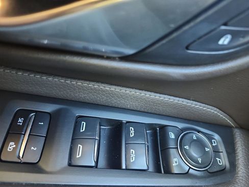 Certified 2022 GMC Yukon Denali image 24