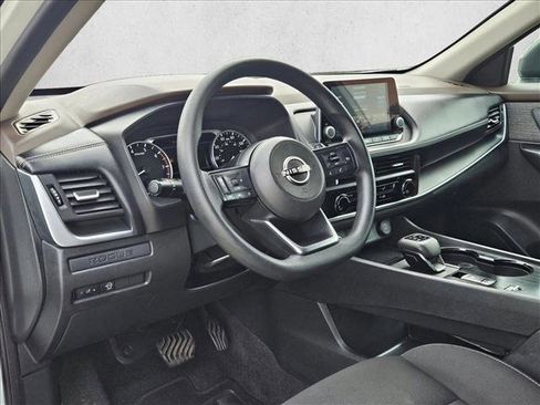 Used 2023 Nissan Rogue S FWD image 10