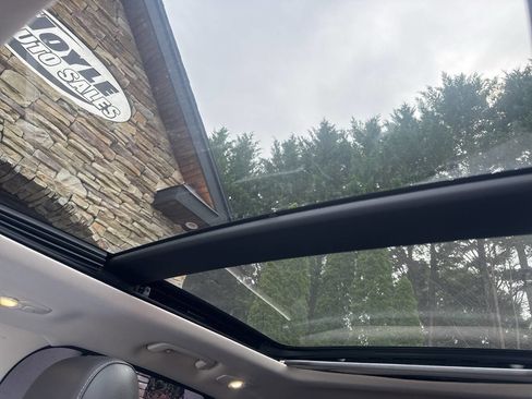 Used 2014 Ford Escape Titanium w/ Equipment Group 401A image 24