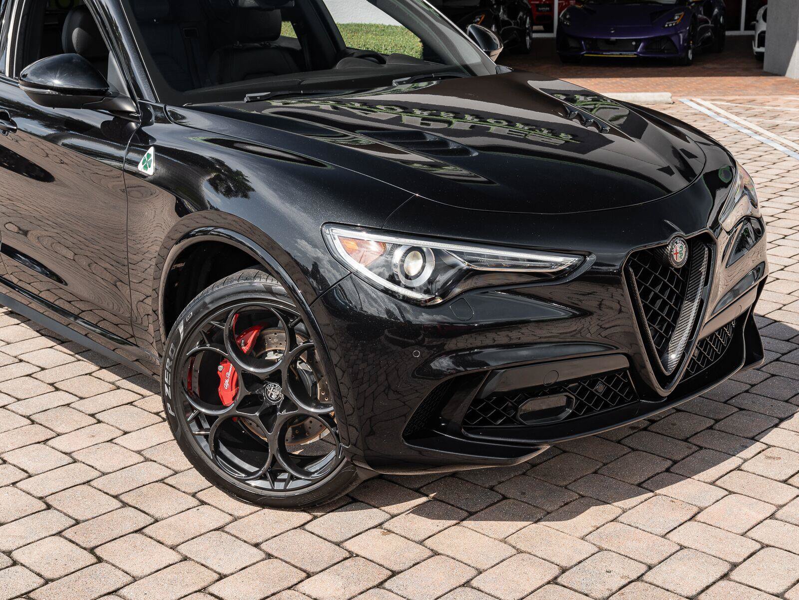 Used 2022 Alfa Romeo Stelvio Quadrifoglio w/ Active Assist Plus Package AWD/4WD image 7