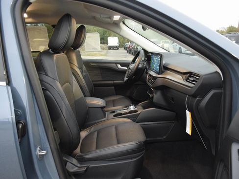 New 2026 Ford Escape SE image 23