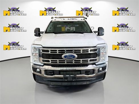 Used 2024 Ford F450 XLT w/ FX4 Off-Road Package image 2