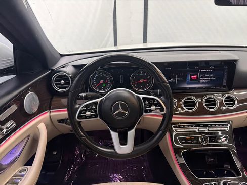 Used 2019 Mercedes-Benz E 300 4MATIC image 24