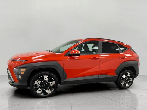 Certified 2025 Hyundai Kona SEL AWD/4WD image 7