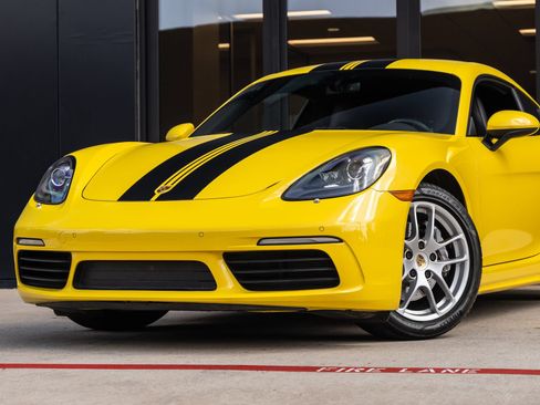 Certified 2019 Porsche 718 Cayman RWD image 7