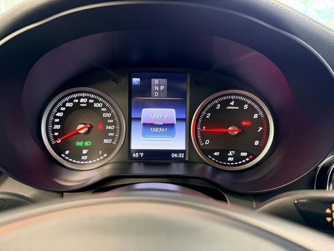 Used 2016 Mercedes-Benz GLC 300 image 33