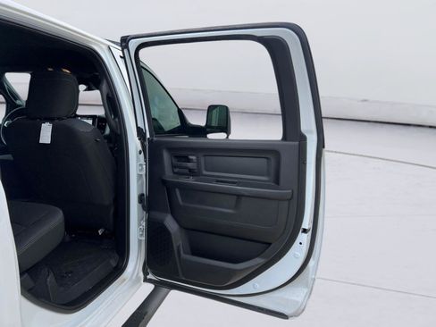 Used 2025 RAM 3500 Tradesman AWD/4WD image 15