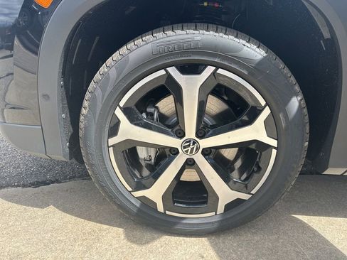 New 2026 Volkswagen Tiguan SE AWD/4WD image 25