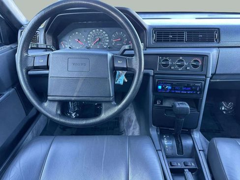 Used 1993 Volvo 940 Wagon image 18