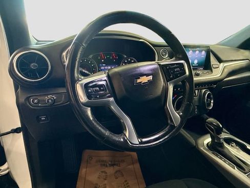 Used 2019 Chevrolet Blazer LT FWD image 12