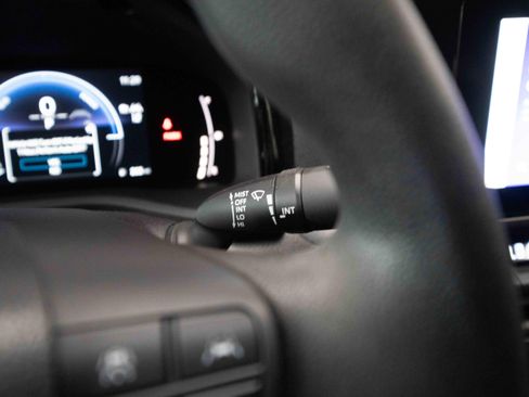 Used 2025 Toyota Camry LE w/ Convenience Package FWD image 14