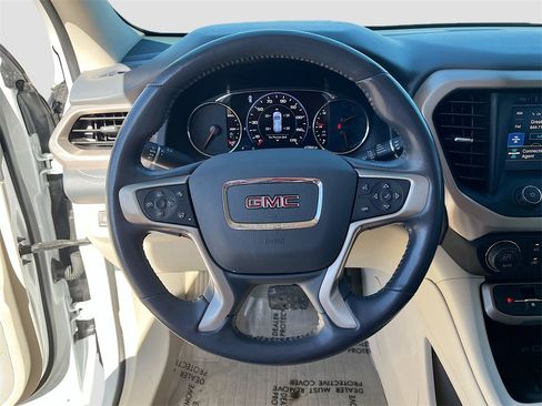 Used 2021 GMC Acadia Denali w/ Denali Technology Package image 11