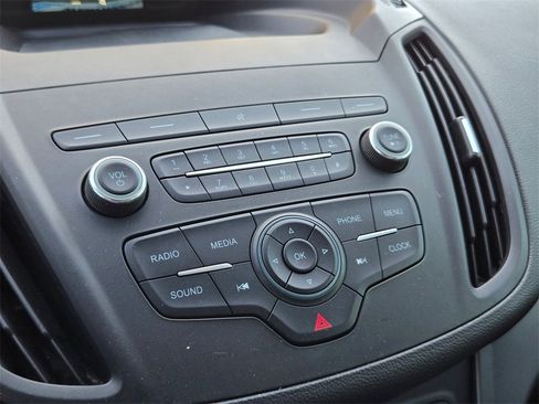 Used 2019 Ford Escape S image 16