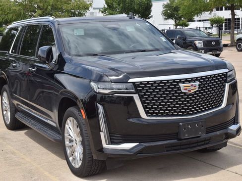 Used 2021 Cadillac Escalade ESV Premium Luxury AWD/4WD image 4