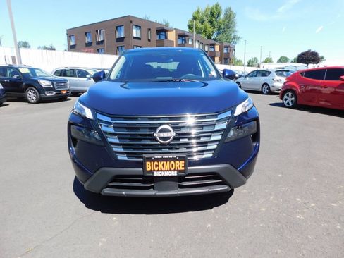 Used 2025 Nissan Rogue SV FWD image 20