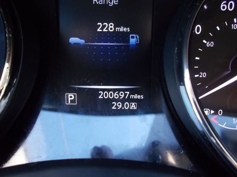 Used 2016 Nissan Rogue SV image 35