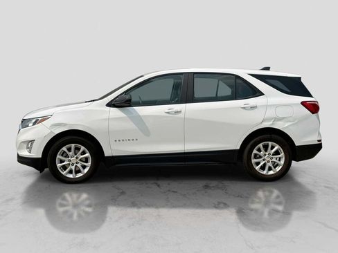 Used 2020 Chevrolet Equinox LS FWD image 3