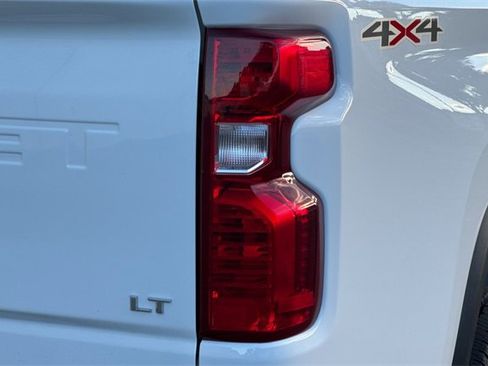 Certified 2024 Chevrolet Silverado 2500 LT image 47