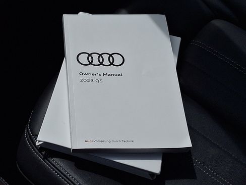 Used 2023 Audi Q5 2.0T Premium Plus w/ Premium Plus Package AWD/4WD image 26
