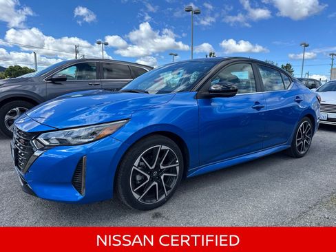 Certified 2025 Nissan Sentra SR w/ SR Premium Package FWD image 1