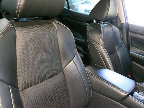 Used 2019 Nissan Maxima SL FWD image 11