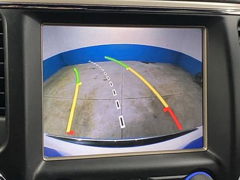 Used 2016 Jeep Grand Cherokee Limited image 11